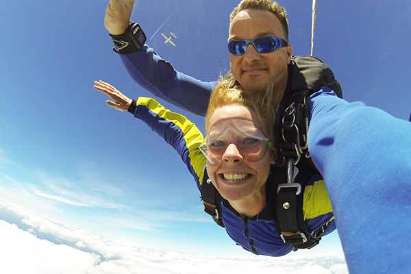 skydiving in australien adrenaline
